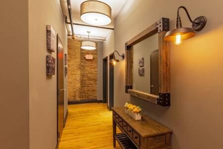 Hip Urban Loft-Small Town Charm-124 Lofts #2 West Dundee Buitenkant foto