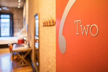 Hip Urban Loft-Small Town Charm-124 Lofts #2 West Dundee Buitenkant foto