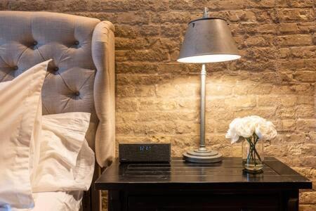 Hip Urban Loft-Small Town Charm-124 Lofts #2 West Dundee Buitenkant foto